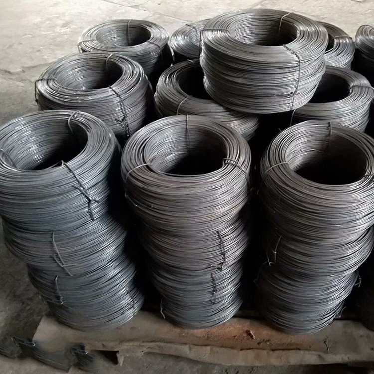 Black Iron Wire for Flexible Tying and Everyday Projects - Image 2